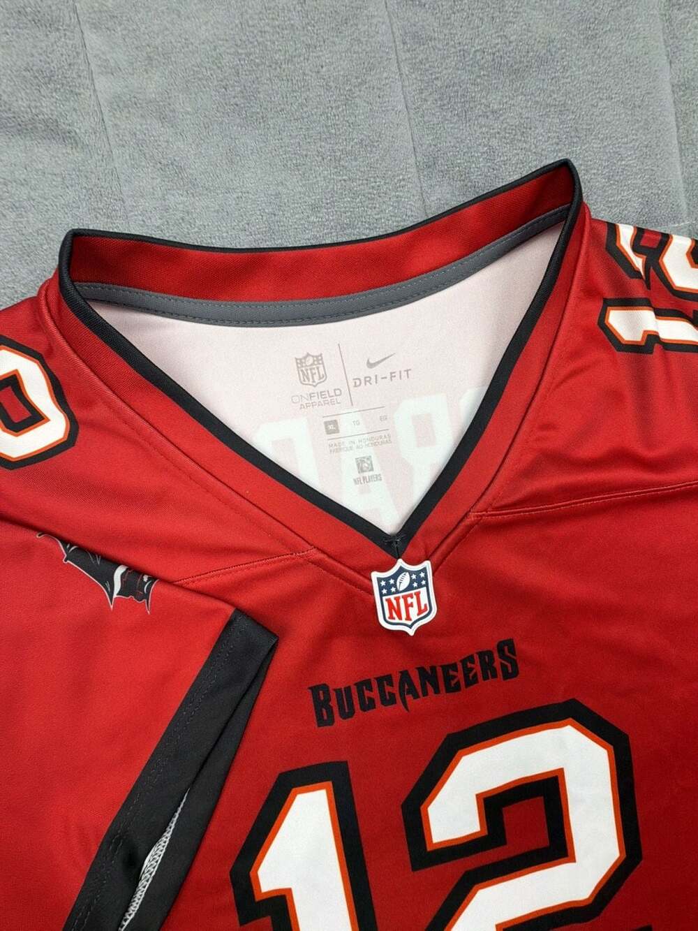 Nike Tampa Bay Buccaneers Tom Brady 12 NFL Jersey Womens Size XL
